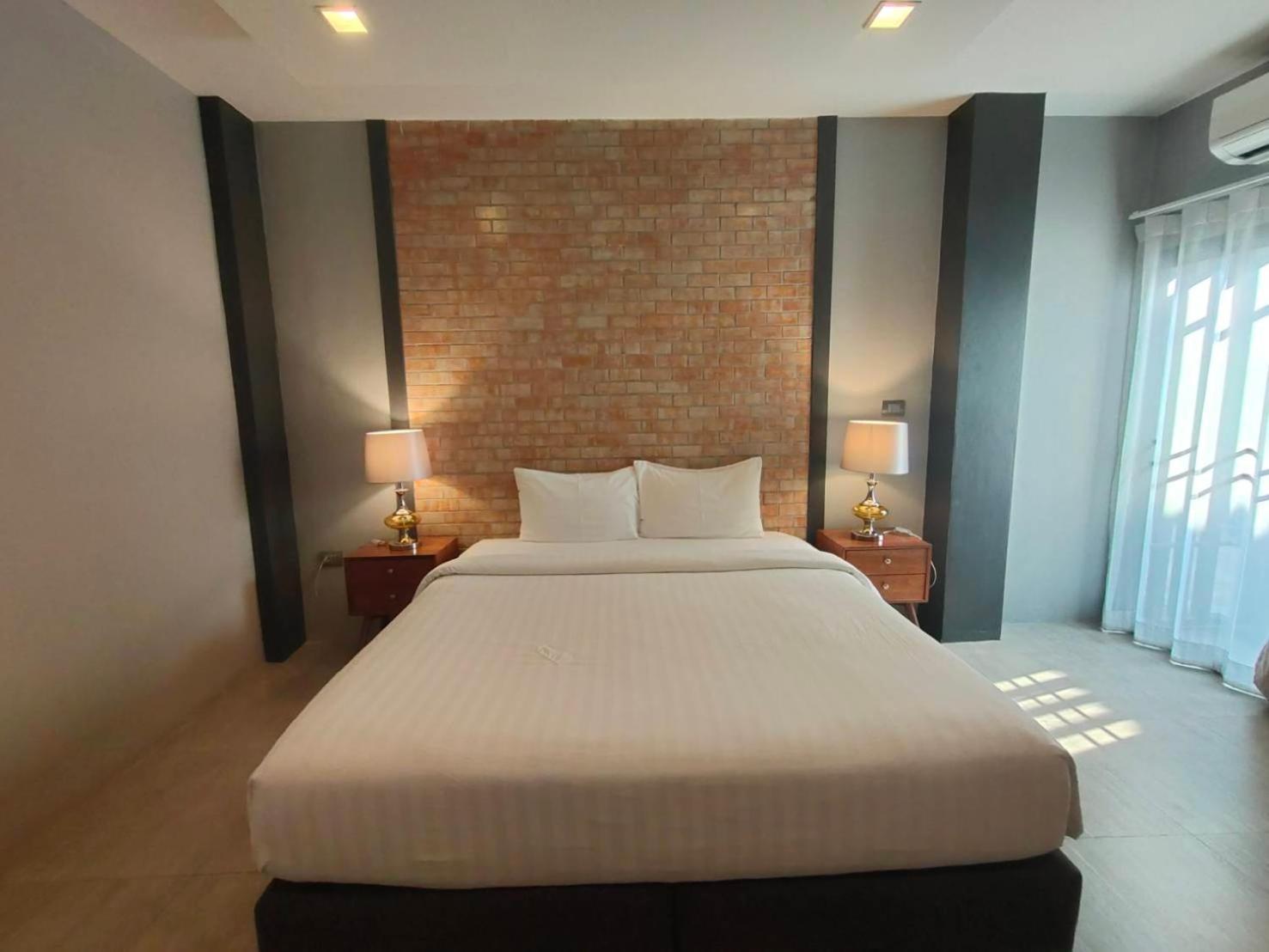 Qoo Hotel Buriram Kültér fotó